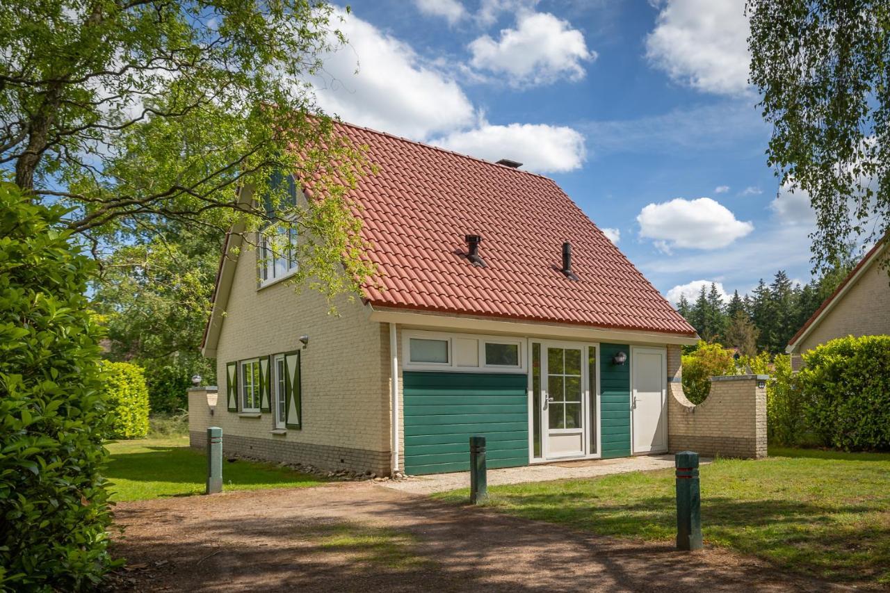 Bungalow - 6 Personen Gelegen In De Nabije Omgeving Van Avonturenpark Hellendoorn En De Prachtige Sallandse Heuvelrug En Eelerberg Zewnętrze zdjęcie