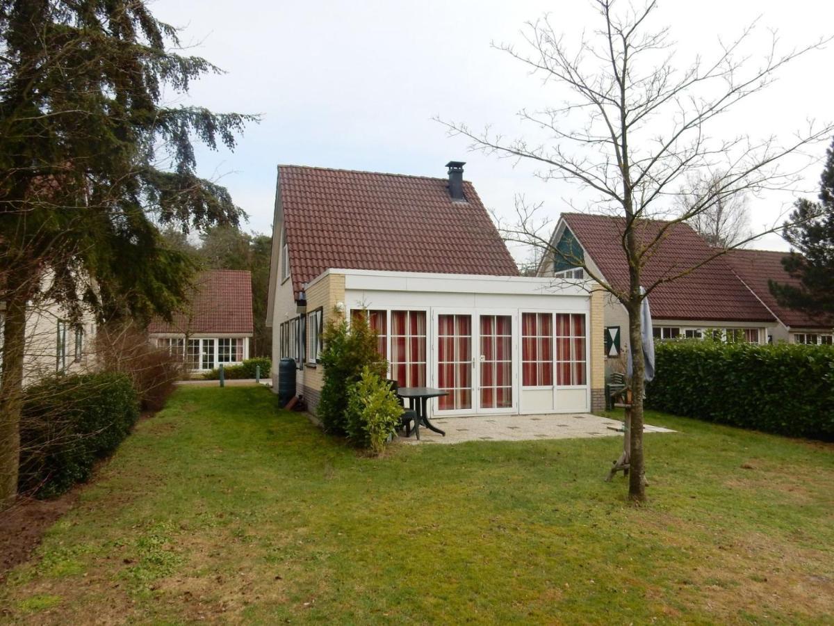 Bungalow - 6 Personen Gelegen In De Nabije Omgeving Van Avonturenpark Hellendoorn En De Prachtige Sallandse Heuvelrug En Eelerberg Zewnętrze zdjęcie