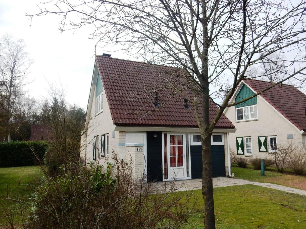 Bungalow - 6 Personen Gelegen In De Nabije Omgeving Van Avonturenpark Hellendoorn En De Prachtige Sallandse Heuvelrug En Eelerberg Zewnętrze zdjęcie