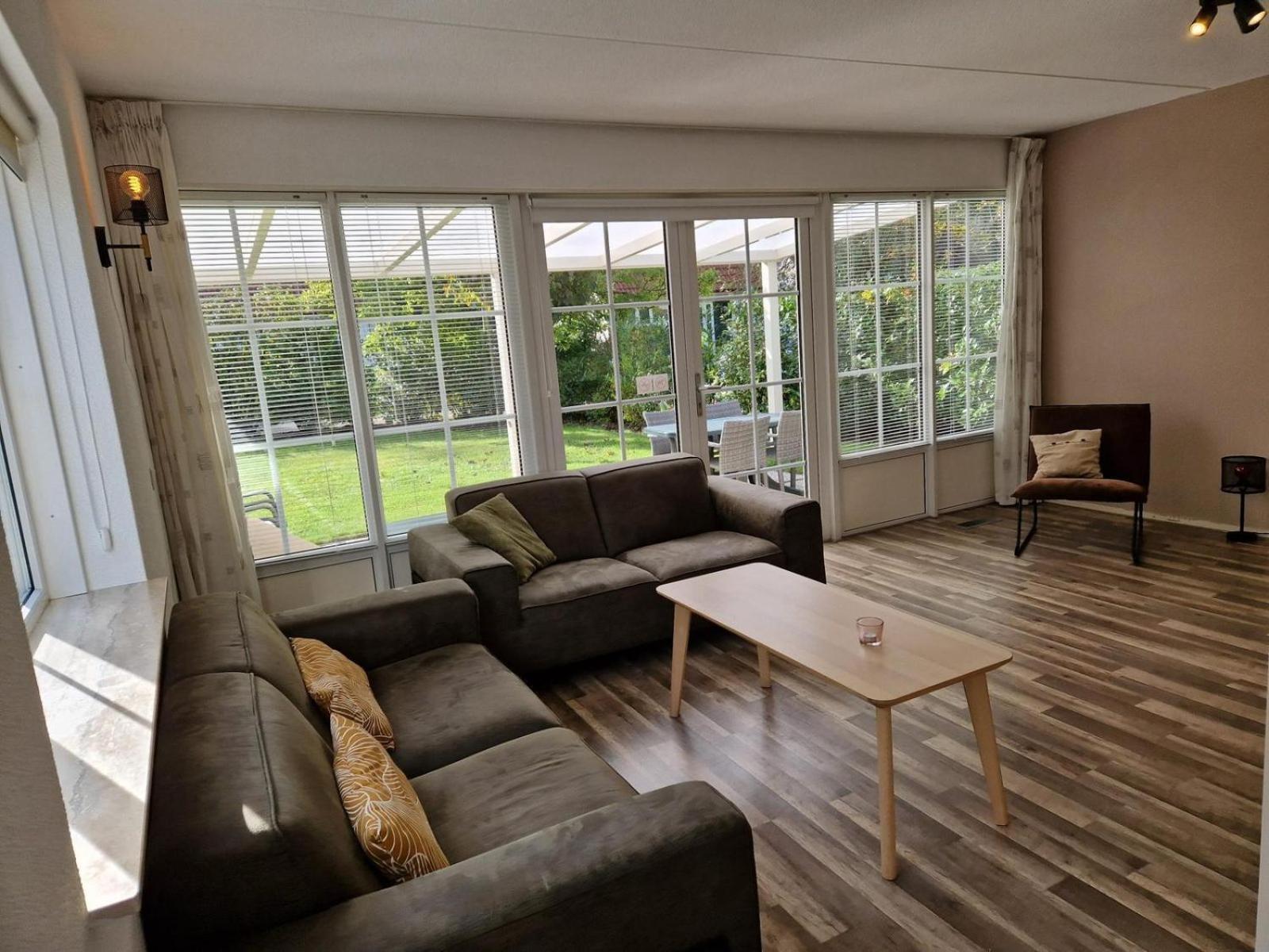 Bungalow - 6 Personen Gelegen In De Nabije Omgeving Van Avonturenpark Hellendoorn En De Prachtige Sallandse Heuvelrug En Eelerberg Zewnętrze zdjęcie