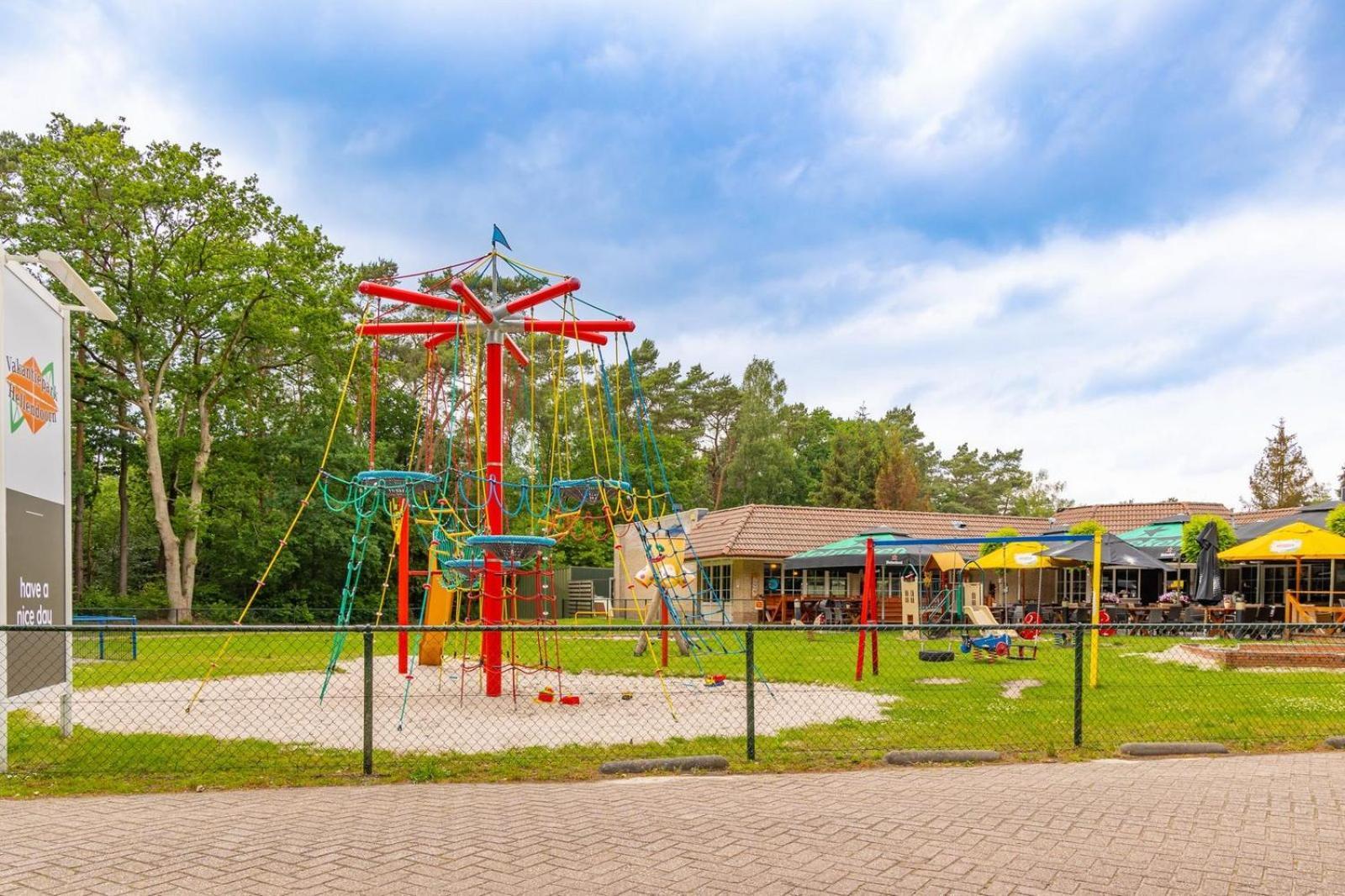 Bungalow - 6 Personen Gelegen In De Nabije Omgeving Van Avonturenpark Hellendoorn En De Prachtige Sallandse Heuvelrug En Eelerberg Zewnętrze zdjęcie